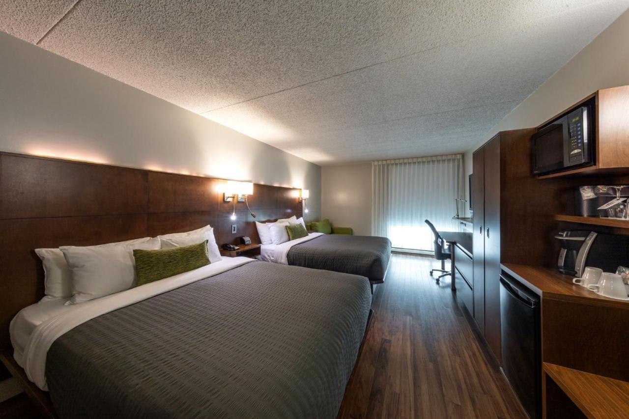 Hotel & Suites Normandin Quebec Exterior photo