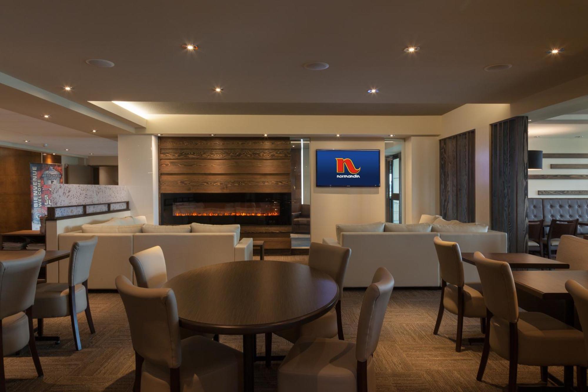Hotel & Suites Normandin Quebec Exterior photo